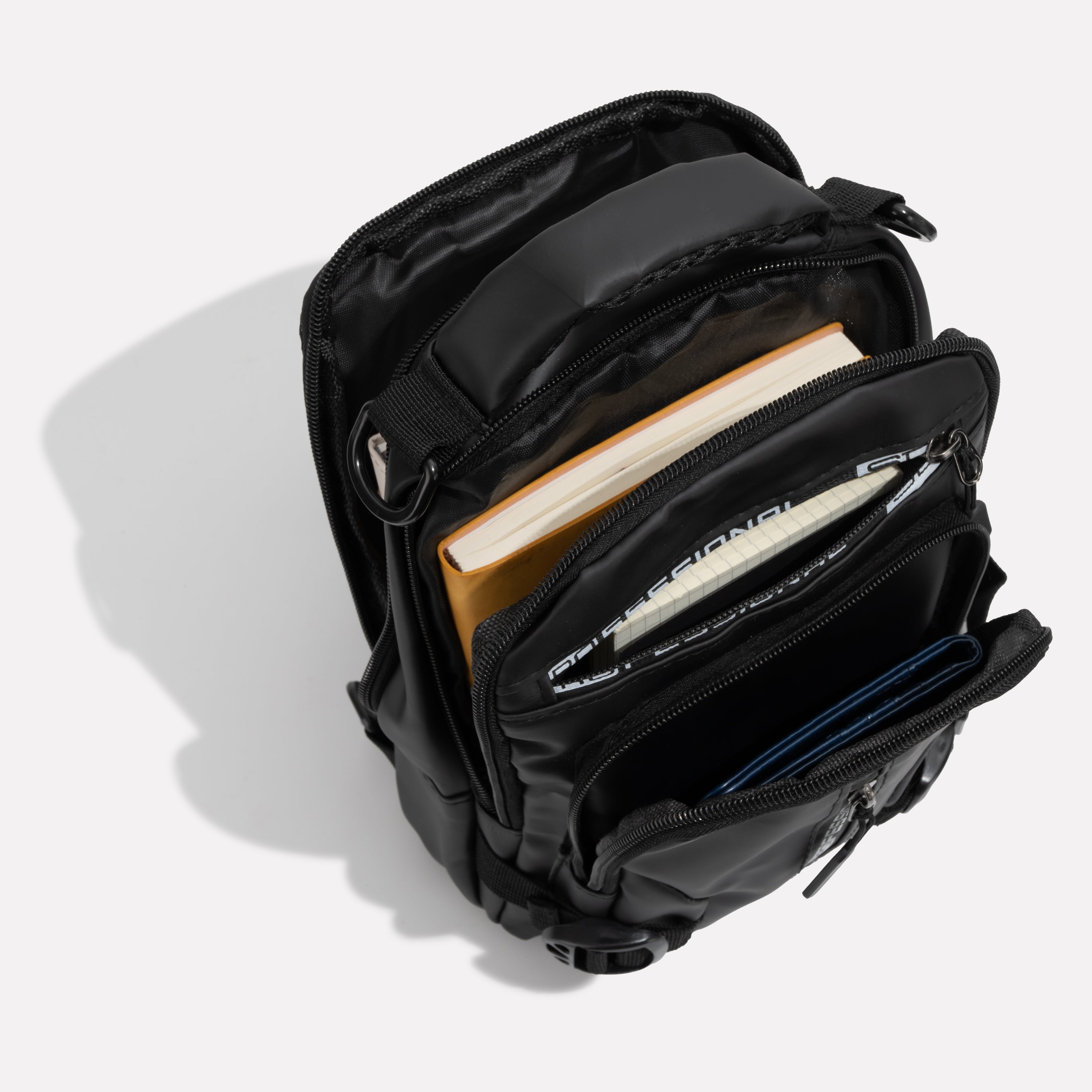 Crossbody Bag – Stylish Leather Design – Lightweight & Water-Resistant for Travel 1