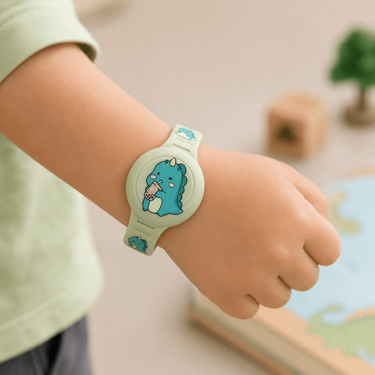 LITTLELOCATE – Colorful GPS Bracelet for Children with a Comfortable Adjustable Band