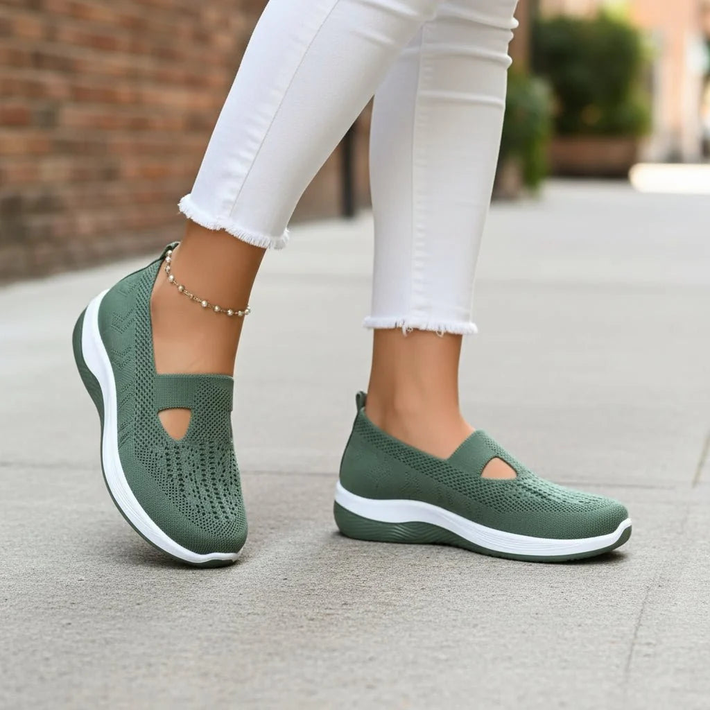 CARESOLE – Orthopedic Women's Slippers for Comfortable Wear